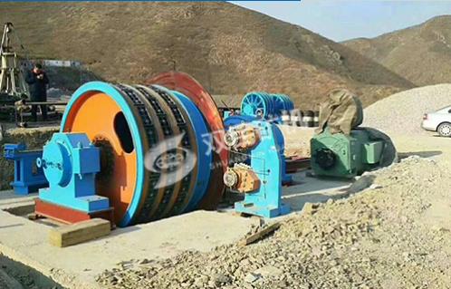 礦用提升機(jī) 礦用提升機(jī)