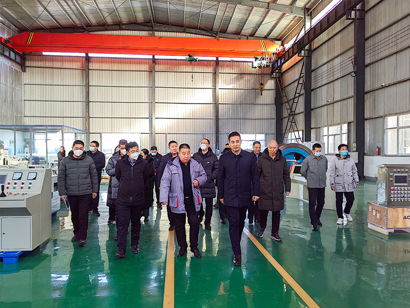 1676337629472296.jpg 關越區長在雙民公司調研1.jpg